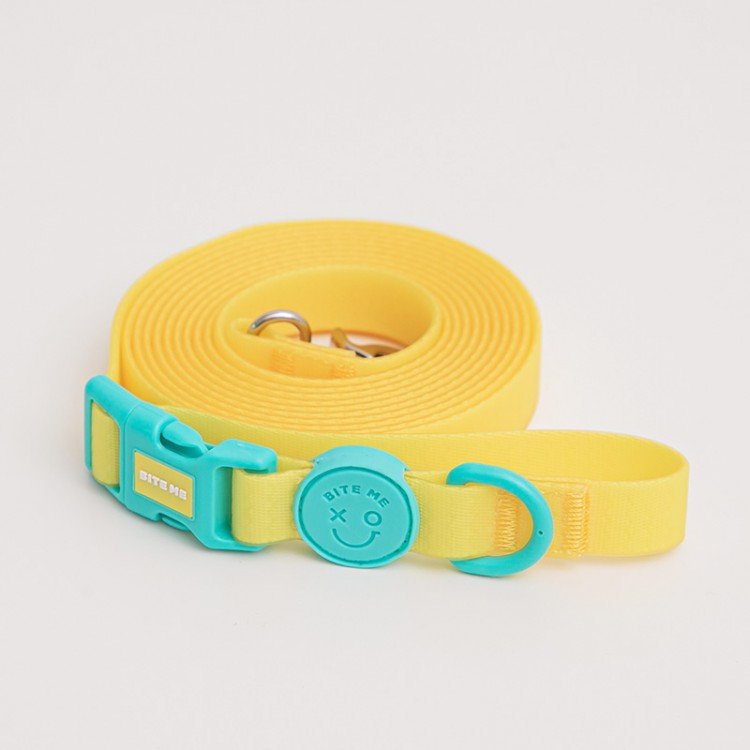 防水・防汚リーシュNEW XO Waterproof Hands - Free Leash 雨の日・アウトドアに - Pacific & My Pooch